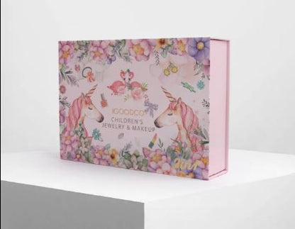 Children's set with makeup and jewelry