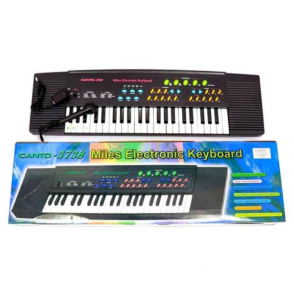 Piano miles deals electronic keyboard 3738